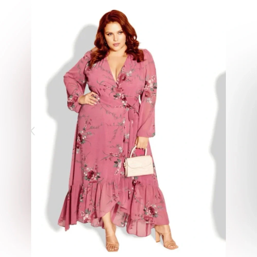 City Chic Blush Floral Maxi Dress - Picture 11 of 12